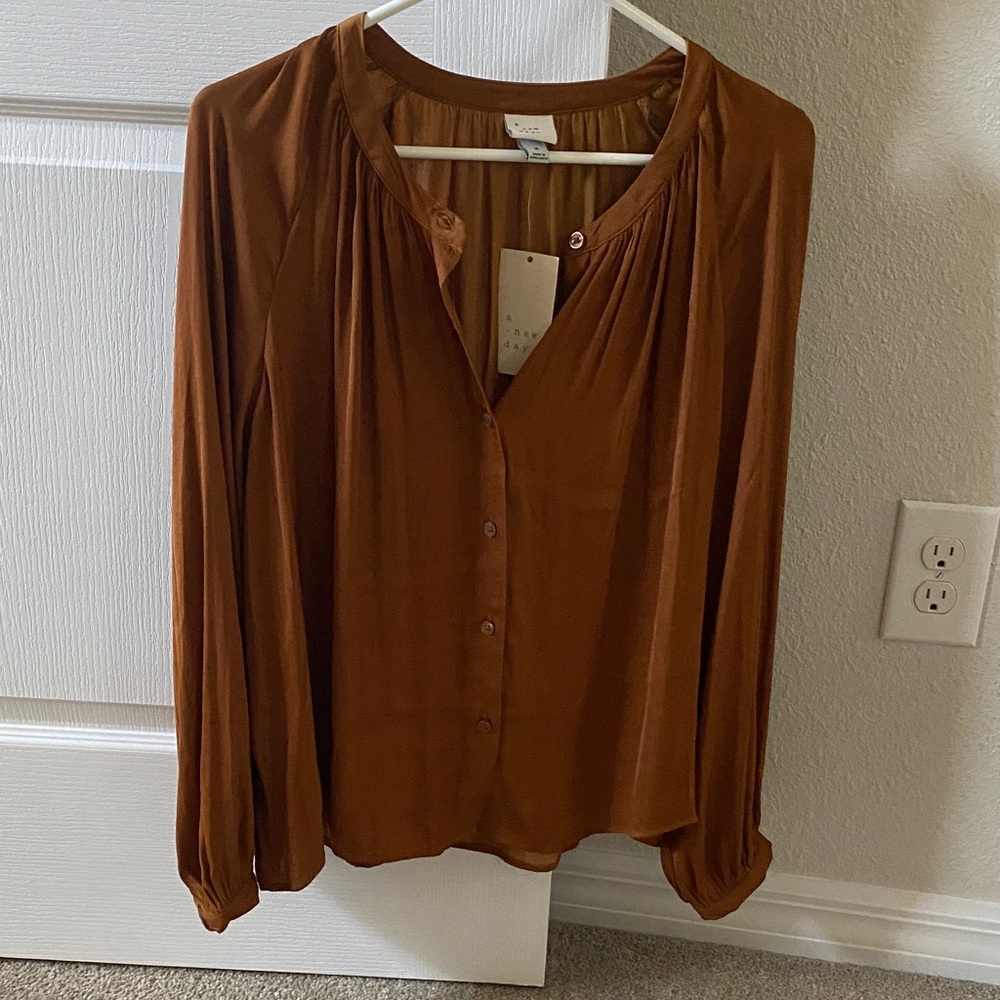 NWT A New Day rust brown long sleeve button up blouse M